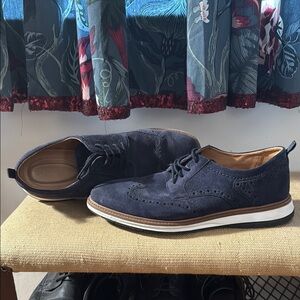 Clarks Blue Oxford Shoes Elegant and Timeless